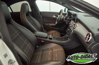 Mercedes Cla-klasse 200 Automaat Airco Pano Navi picture 18