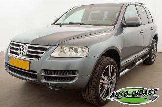 Damaged car Volkswagen Touareg 3.6 V6 AWD VR 3.6 Automaat Clima Navi Leder 2006/8