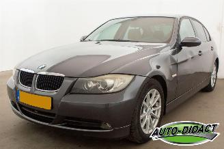 Unfallwagen BMW 3-serie 320i Automaat Airco Leder 2007/7