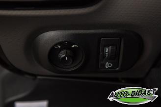 Citroën C4 cactus 1.2 PureTech Clima Navi 55.731 km Business picture 11