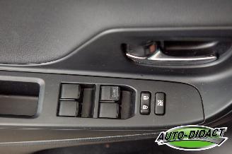 Toyota Yaris 1.5 Hybrid 70.970 km Automaat Clima Navi Camera Executive picture 14