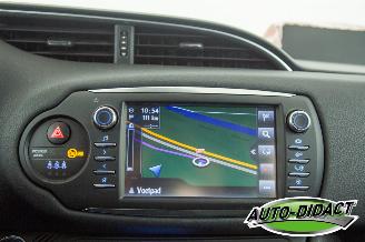 Toyota Yaris 1.5 Hybrid 70.970 km Automaat Clima Navi Camera Executive picture 7