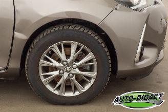Toyota Yaris 1.5 Hybrid 70.970 km Automaat Clima Navi Camera Executive picture 37