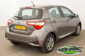 Toyota Yaris 1.5 Hybrid 70.970 km Automaat Clima Navi Camera Executive picture 4