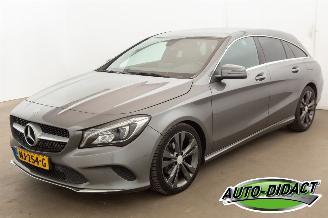 damaged passenger cars Mercedes Cla-klasse Shooting Brake 200d Automaat Clima Navi Camera Lease Edition Plus 2017/2