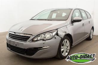 Vaurioauto  passenger cars Peugeot 308 SW 1.6 Clima Navi 2015/8