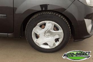 Renault Twingo 1.2-16V Authentique Airco picture 24