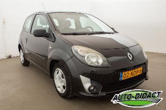 Renault Twingo 1.2-16V Authentique Airco picture 2