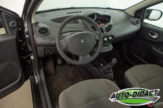 Renault Twingo 1.2-16V Authentique Airco picture 18
