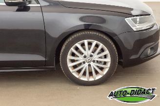 Volkswagen Jetta 1.4 TSI Automaat Clima Navi Leder Highline picture 31