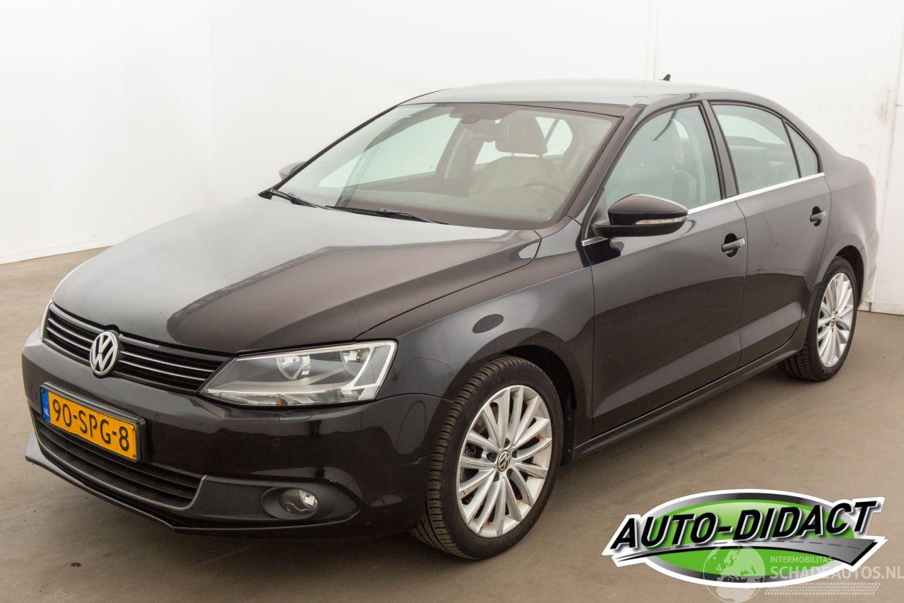 Volkswagen Jetta 1.4 TSI Automaat Clima Navi Leder Highline