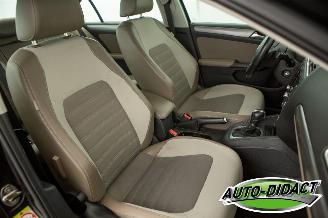Volkswagen Jetta 1.4 TSI Automaat Clima Navi Leder Highline picture 18