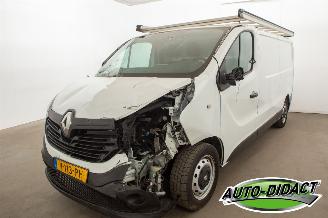 uszkodzony samochody ciężarowe Renault Trafic 1.6 dCi T29 L2H1 Comfort Energy 2018/5