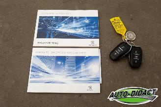Peugeot 3008 1.6 e-THP Automaat Clima Navi Leder GT Line picture 29