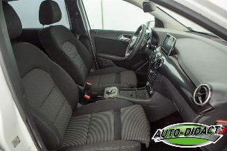 Mercedes B-klasse B220 Automaat Airco Navi picture 17
