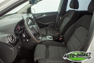 Mercedes B-klasse B220 Automaat Airco Navi picture 22