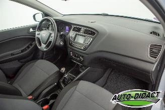 Hyundai I-20 1.0 Active 100.477 km Airco picture 18