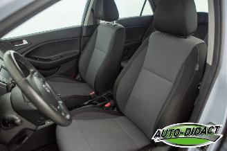 Hyundai I-20 1.0 Active 100.477 km Airco picture 26