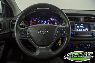 Hyundai I-20 1.0 Active 100.477 km Airco picture 5
