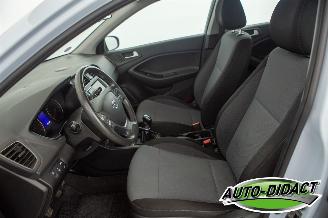 Hyundai I-20 1.0 Active 100.477 km Airco picture 25