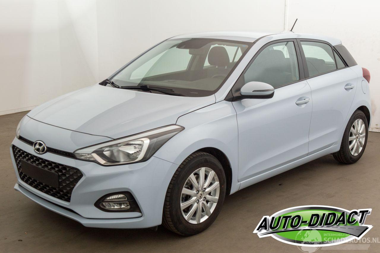Hyundai I-20 1.0 Active 100.477 km Airco
