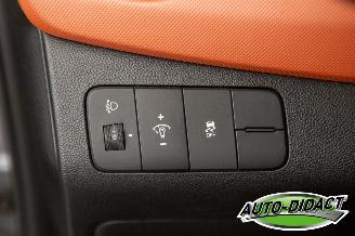 Hyundai I-10 1.0 Automaat Airco picture 12