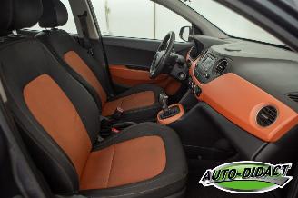 Hyundai I-10 1.0 Automaat Airco picture 17