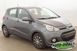 Hyundai I-10 1.0 Automaat Airco picture 2