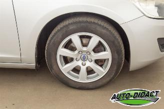 Volvo V-60 1.6 D2 Kinetic Clima Navi picture 34