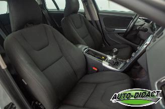 Volvo V-60 1.6 D2 Kinetic Clima Navi picture 18