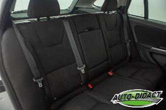 Volvo V-60 1.6 D2 Kinetic Clima Navi picture 20