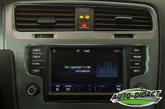 Volkswagen Golf 1.0 TSI Automaat Clima Navi Camera Connected Series picture 9