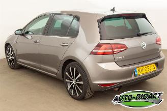 Volkswagen Golf 1.0 TSI Automaat Clima Navi Camera Connected Series picture 3