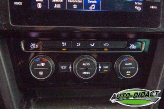 Volkswagen Passat 1.6 TDI Automaat Clima Navi Camera picture 10