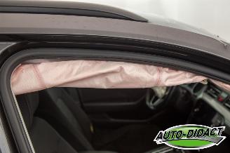Volkswagen Passat 1.6 TDI Automaat Clima Navi Camera picture 33