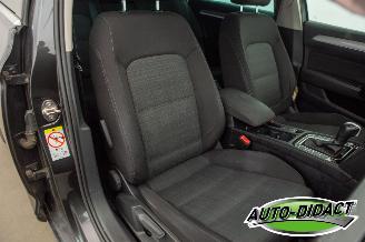 Volkswagen Passat 1.6 TDI Automaat Clima Navi Camera picture 23
