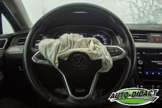 Volkswagen Passat 1.6 TDI Automaat Clima Navi Camera picture 5