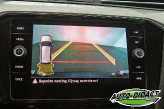 Volkswagen Passat 1.6 TDI Automaat Clima Navi Camera picture 8