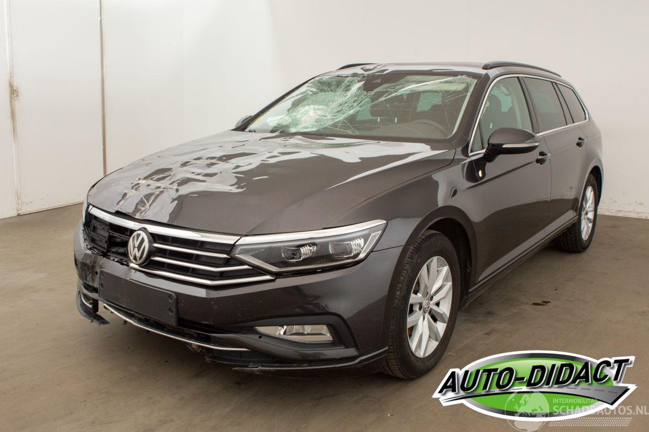 Volkswagen Passat 1.6 TDI Automaat Clima Navi Camera