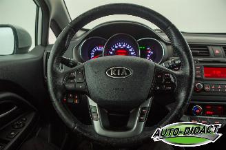 Kia Rio 1.4 CVVT Clima Super Pack picture 5