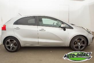 Kia Rio 1.4 CVVT Clima Super Pack picture 35