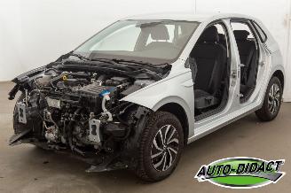 damaged passenger cars Volkswagen Polo 1.0 TSI Life 8226 km NAP Airco Navi 2024/8