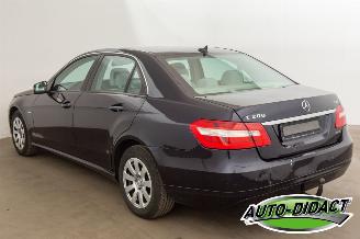 Mercedes E-klasse E200 CDI Clima Navi Carpas BlueEFFICIENCY picture 3