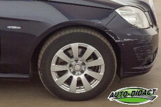 Mercedes E-klasse E200 CDI Clima Navi Carpas BlueEFFICIENCY picture 35