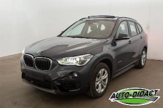 damaged passenger cars BMW X1 sDrive Clima Navi Pano 2016/1