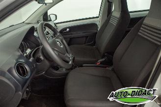 Volkswagen Up! 1.0 Airco picture 20
