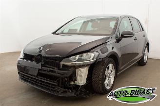 Vaurioauto  passenger cars Volkswagen Golf 1.0 Automaat Clima Trendline 2019/4