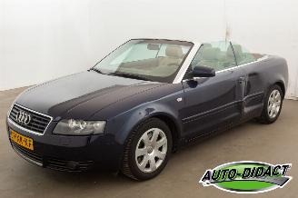 Auto incidentate Audi A4 Cabriolet 2.4 V6 Automaat Clima 2003/10