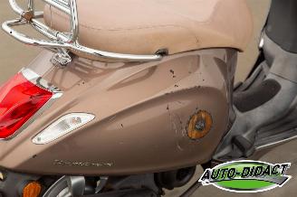 Vespa  Primavera 9644 km picture 22