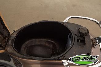 Vespa  Primavera 9644 km picture 16